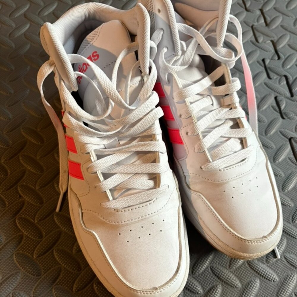 Adidas hoops 3.0 mid - Size 8